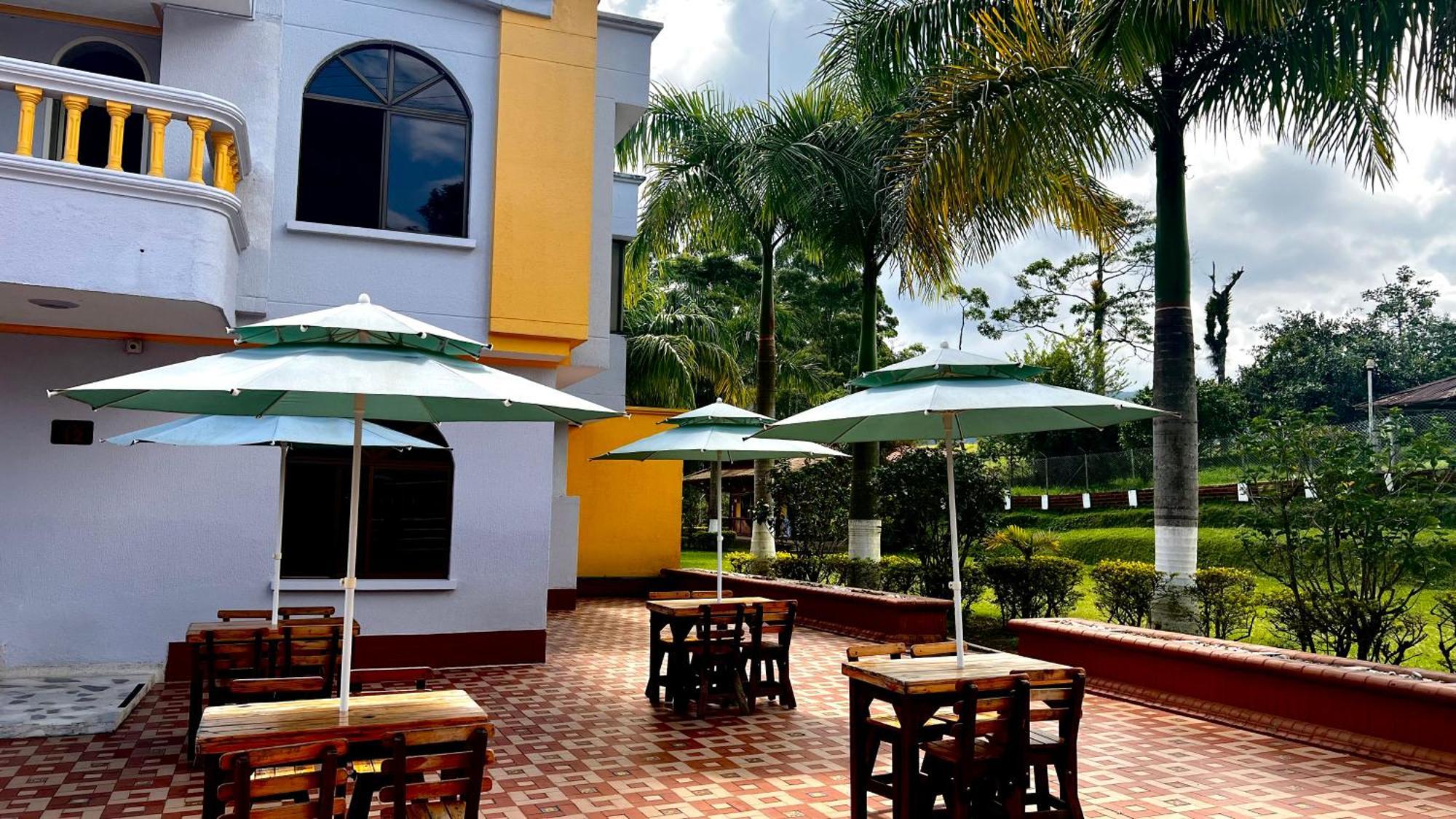 Hotel Casa Confort Santa Rosa de Cabal Exterior photo